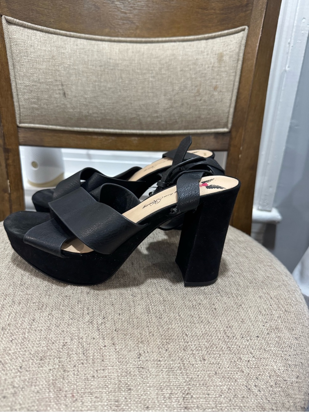 Penny Loves Kenny Black Platform Block Heel Sandals size 9M